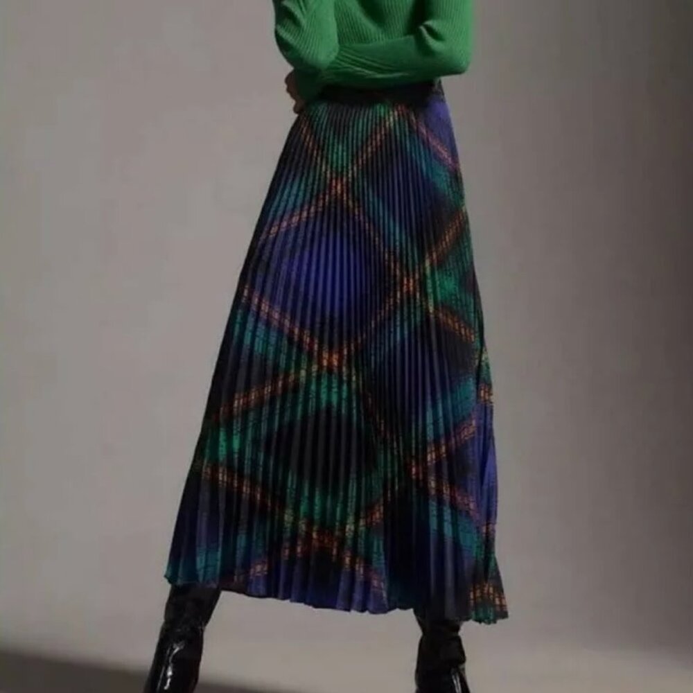 Isobel Pleated Skirt in Plaid